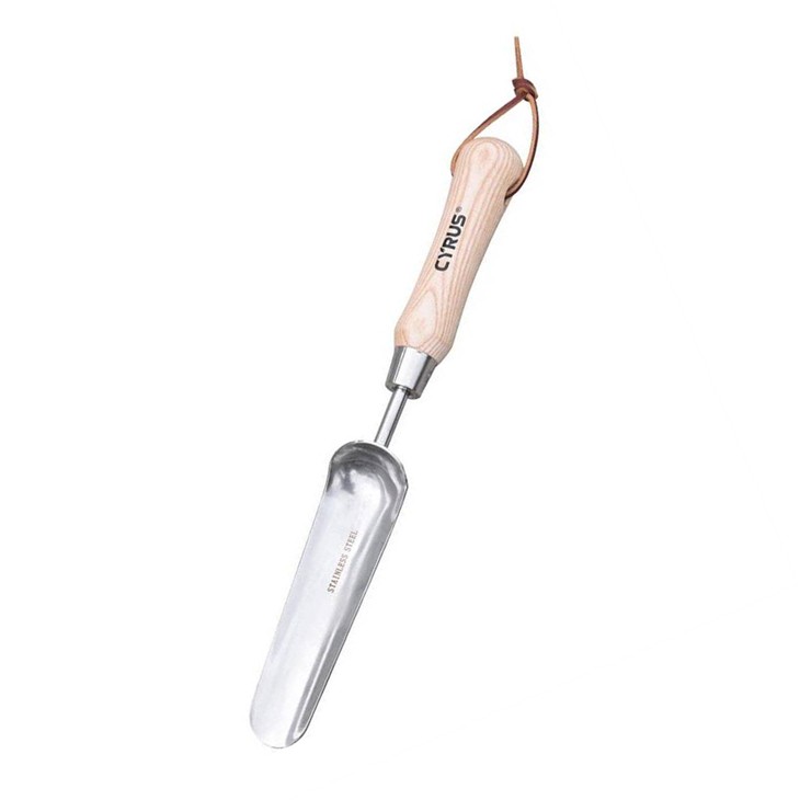 庭の小さなこて